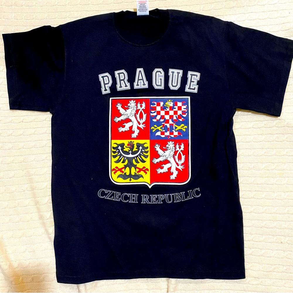 NWOT Prague Czeck Republic T-shirt Med